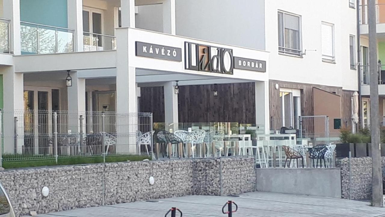 Lido Riviera Sunshine Apartman Balatonlelle Zewnętrze zdjęcie